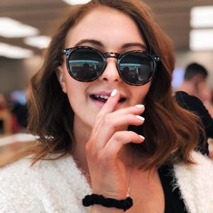 Meet your Posher, Emma